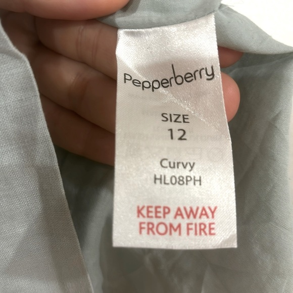 Stunning sage green linen & cotton blend PEPPERBERRY dress - Picture 11 of 12